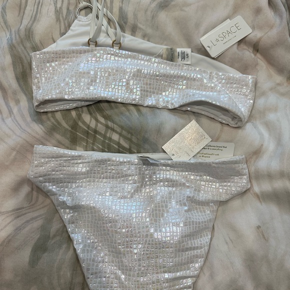 L’Space Bathing Suit - Picture 5 of 5